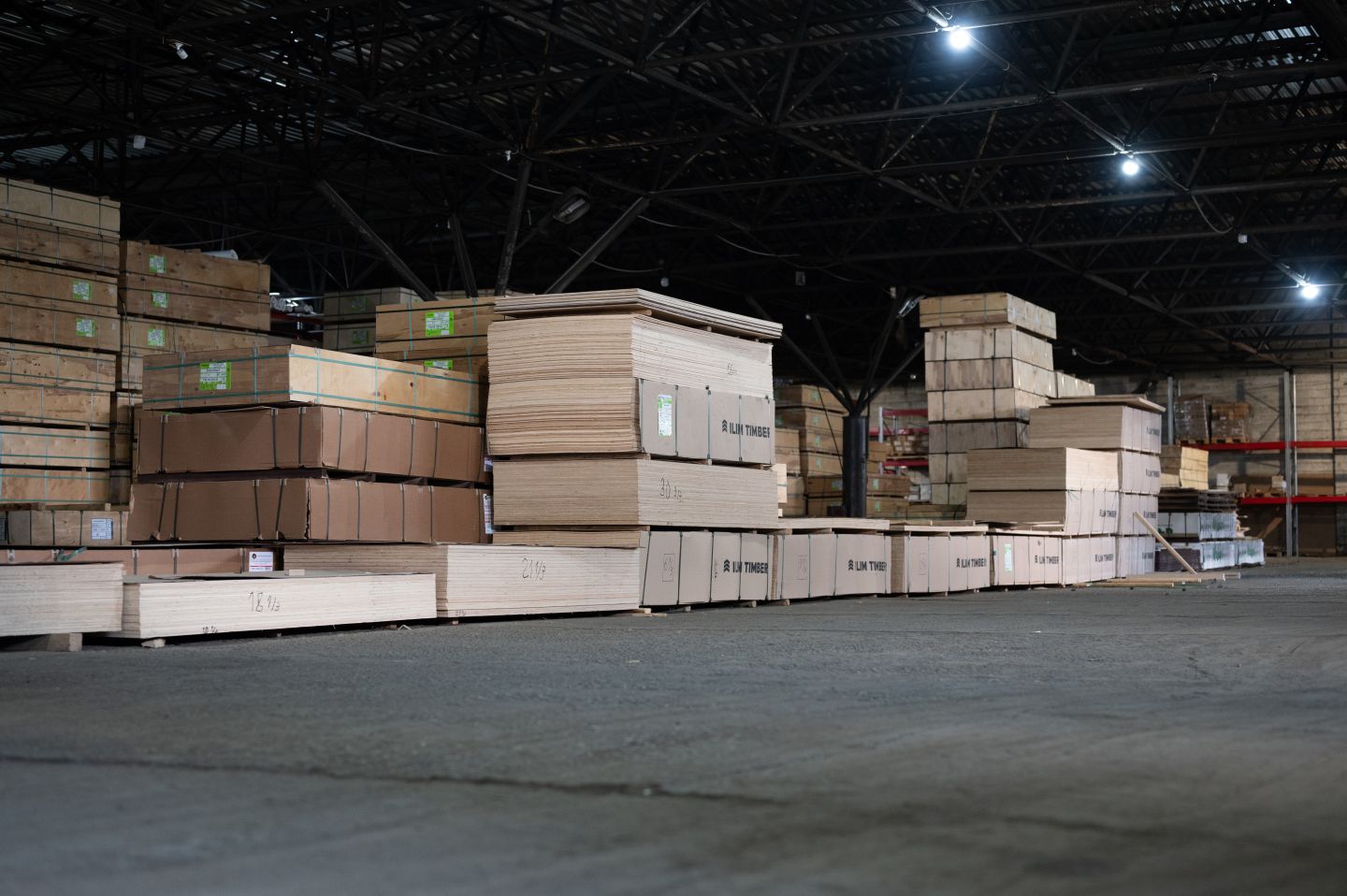 Фанера ФСФ 21 мм 2440х1220 мм сорт 2/3 шлифованная хвойная влагостойкая Larch Лиственница