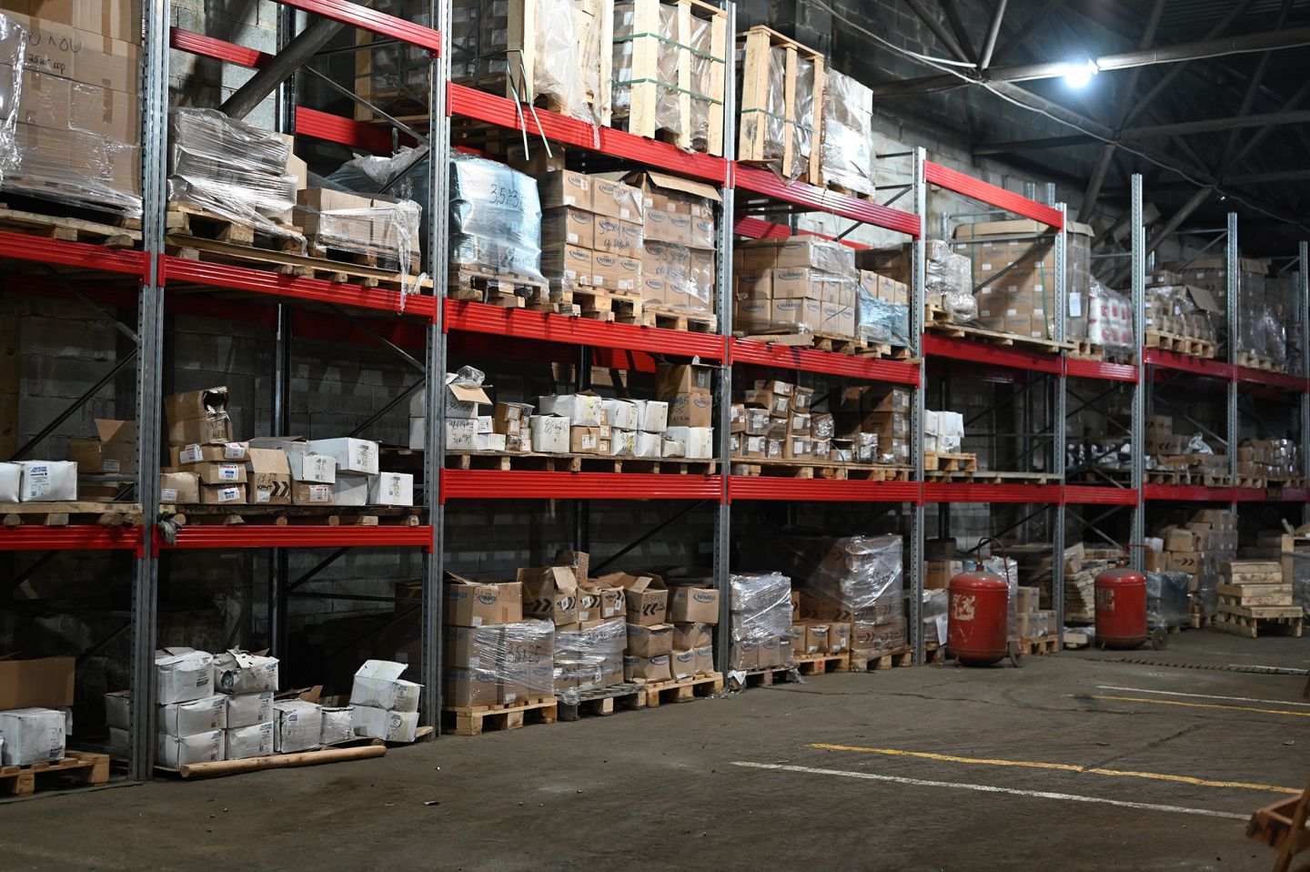 Саморез с прессшайбой острый 4,2х13 мм оцинкованный