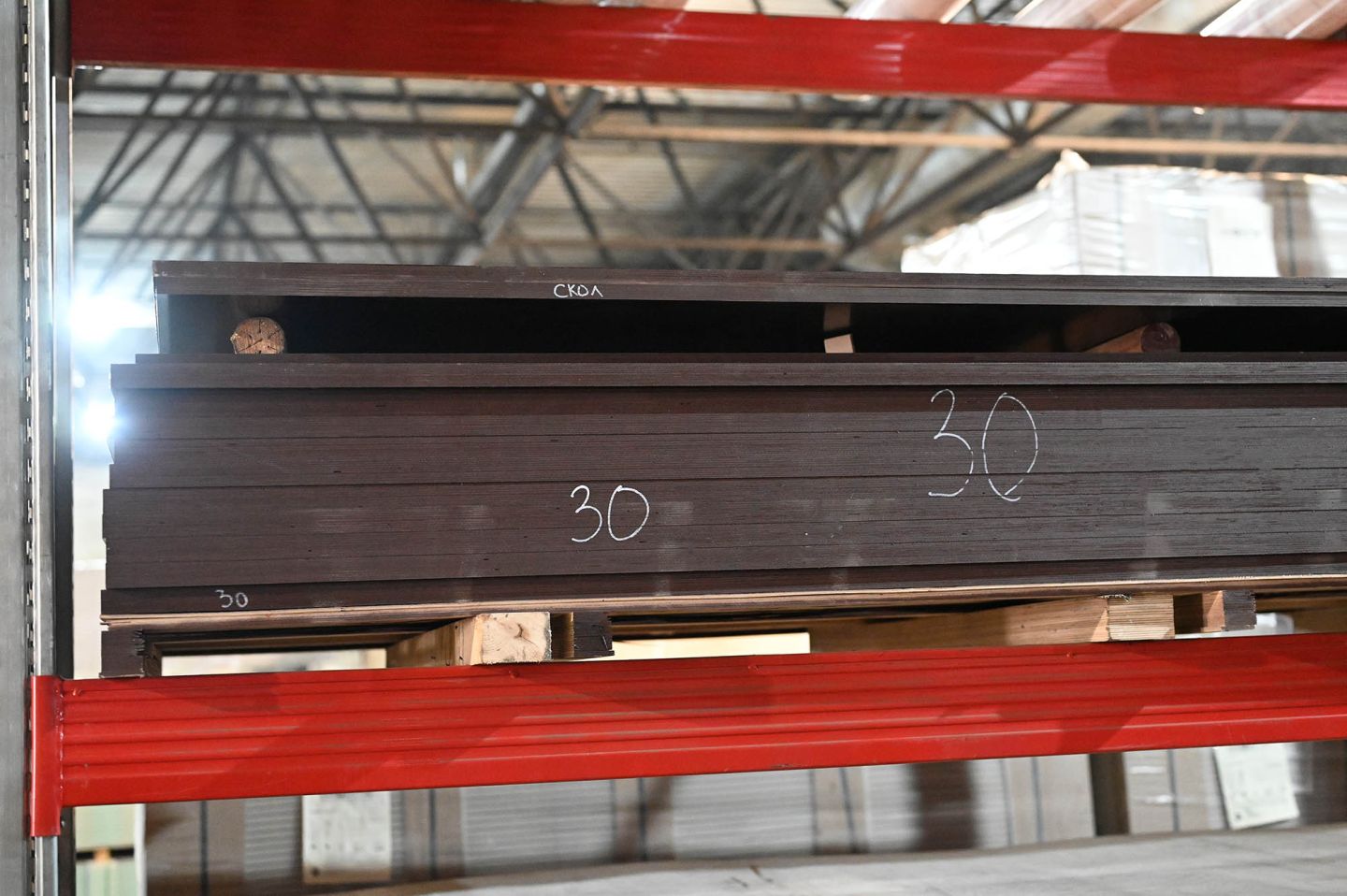 Фанера ФОФ ламинированная 30мм 2440х1220 мм сорт 1/2 березовая