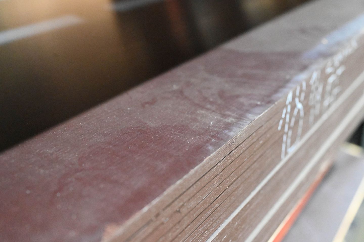 Фанера ФОФ ламинированная 18мм 2440х1220 мм сорт 3/3 березовая LOGO