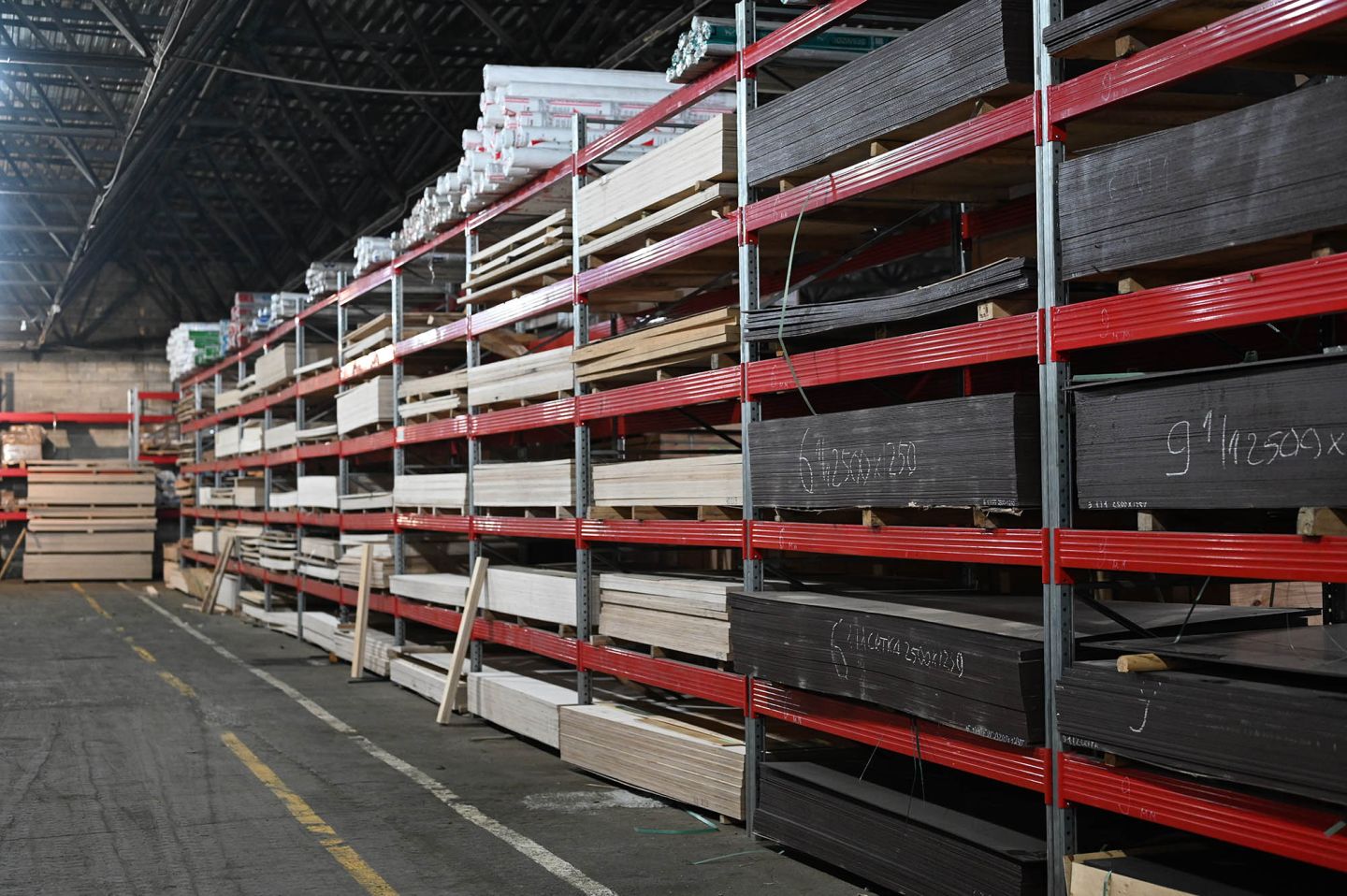 Фанера ФОФ ламинированная 9мм 2500х1250 мм сорт 3/3 березовая